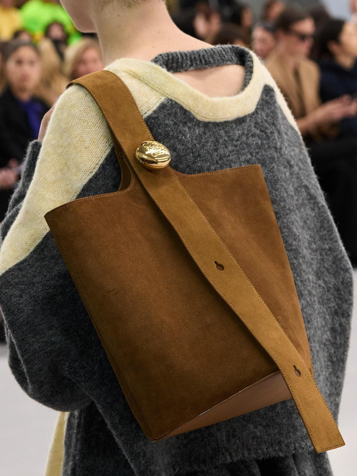 Модные сумки 2024: тренды Весна-Лето (фото)