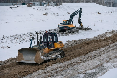 Машинист погиб под экскаватором при обрушении моста