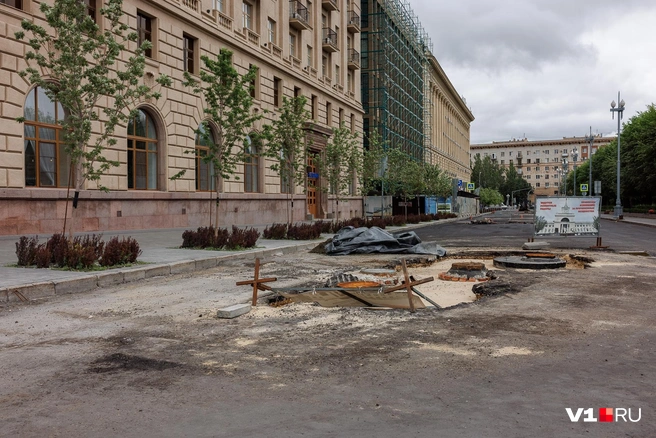 Кто делает работы и как надолго они затянутся&nbsp;— пока неизвестно | Источник: Алексей Волхонский / V1.RU
