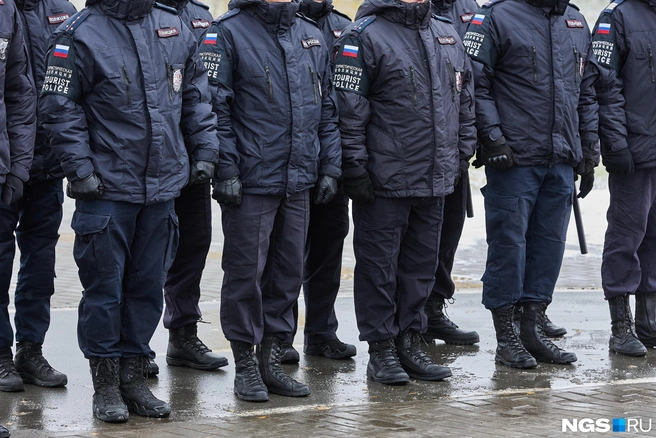 В торжественном открытии приняли участие сотрудники МВД | Источник: Александр Ощепков / NGS.RU