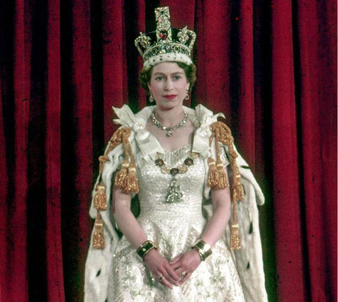 Сокровища монархии: коронационные украшения, о которых мечтают королевы и принцессы