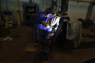 Зарплаты рабочих в Приморье достигают 200 тысяч рублей