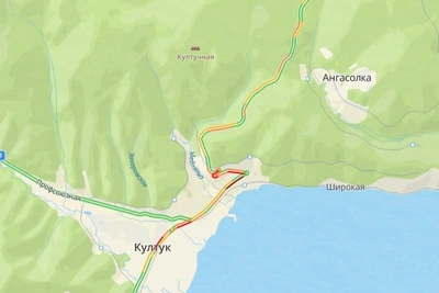 Пробка из фур парализовала движение в Култуке