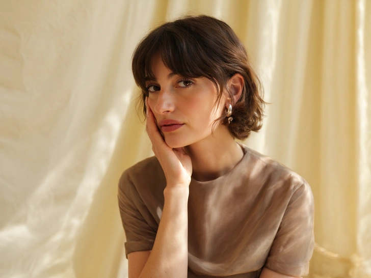 маникюр 2025, красивый маникюр, маникюр фото, маникюр привычки, красивые ногти, ногти здоровые | Источник: theDay/higgsfield