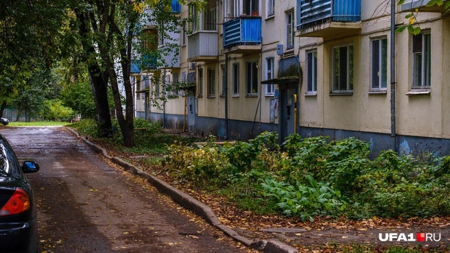 По дому и не скажешь, что здесь жил криминальный авторитет | Источник: Булат Салихов / UFA1.RU