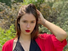 Дочь Бориса Немцова объяснила, почему выходит замуж в 18 лет