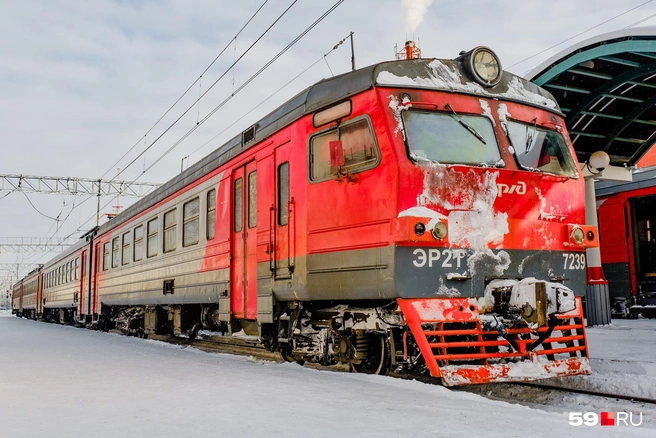 В Пермском крае выросли тарифы на проезд в пригородных электричках Стоимость проезда в электричках выросла на 3,7% | Источник: Тимофей Калмаков