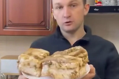 Волгоградский блогер учит готовить сало для борща