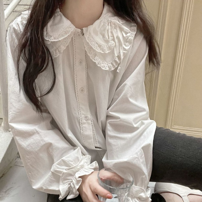 Блуза с кружевным воротником и пышными рукавами 