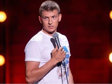 Алексей Щербаков об уехавших комиках: «Скучаю. Грустно, что не встретиться, не увидеться…»