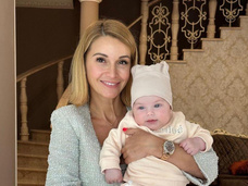 Ольга Орлова смирилась с тем, что про ее дочь пишут небылицы: «Мне обидно, но на секундочку»