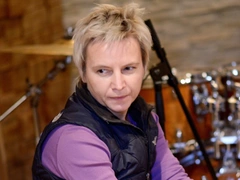 Светлана Сурганова рассказала о проблемах, с которыми столкнулась в школе