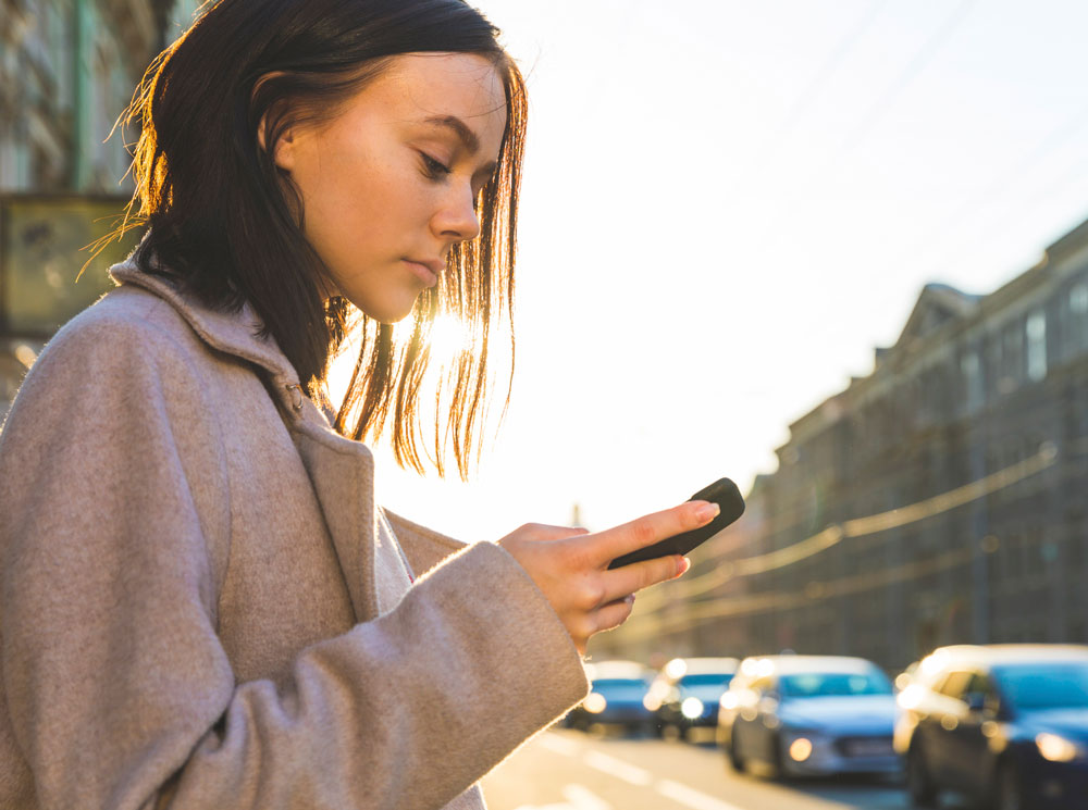 Почему русские не улыбаются даже за границей | marieclaire.ru