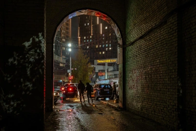 Уфимцы жалуются на подростков-фотографов, вымогающих деньги