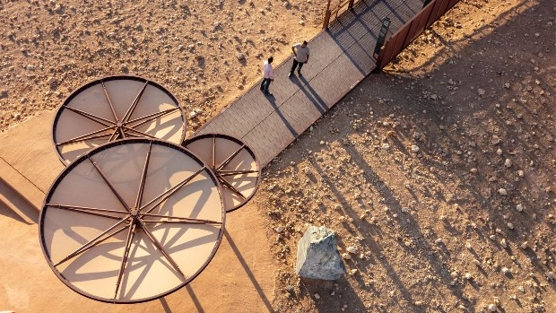 «Марсианский» парк в ОАЭ по проекту Hopkins Architects