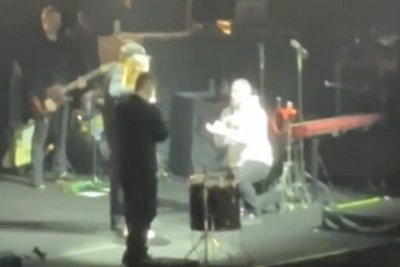 На концерте Басты в Челябинске мужчина сделал предложение