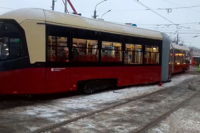 Новый трамвай в Нижнем Новгороде сошел с рельсов при запуске