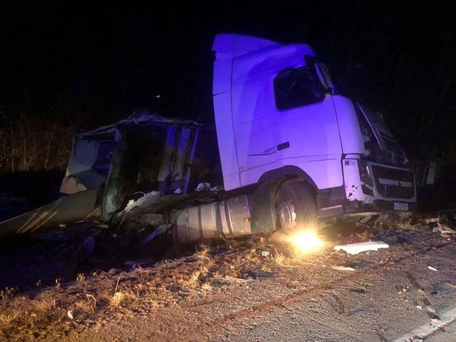 Погибший водитель грузового автомобиля | Источник: Госавтоинспекция Новосибирской области