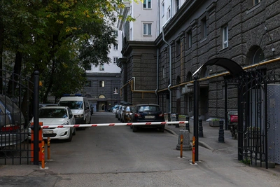 Москвичи возмущены платой за шлагбаумы во дворах