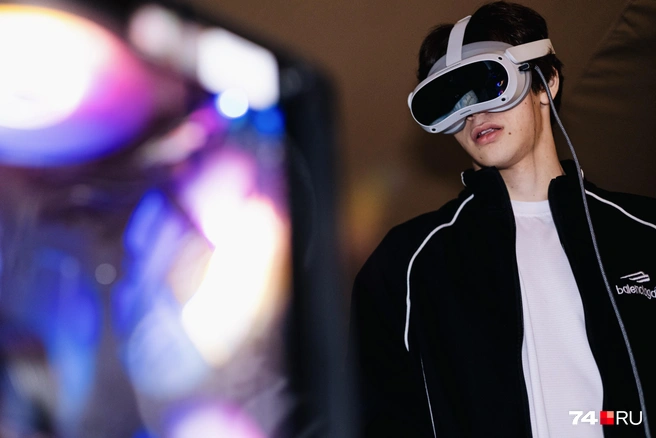 Но скорее вот это — VR-очки не у каждого есть, а тут можно прикоснуться к технологиям | Источник: Наталья Лапцевич