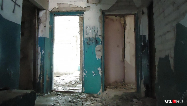 Дети и подростки беспрепятственно могут войти | Источник: Артем Чапоргин