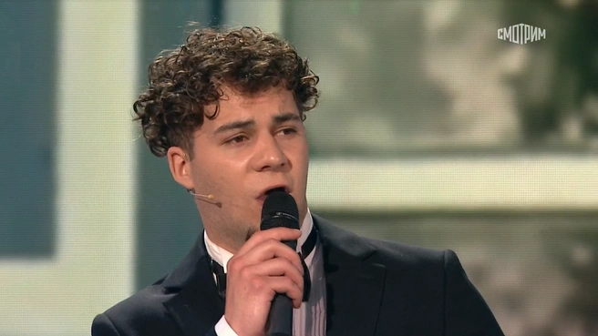 Участвовать в «Песнях от всей души» Анзора уговорили друзья. Он подал заявку, прошел кастинг, и его утвердили | Источник: «Песни от всей души» (12+), выпуск от 14.09.2025 / «Россия-1»