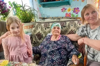 Ветеран труда из Забайкалья отметила 95-летие в кругу семьи