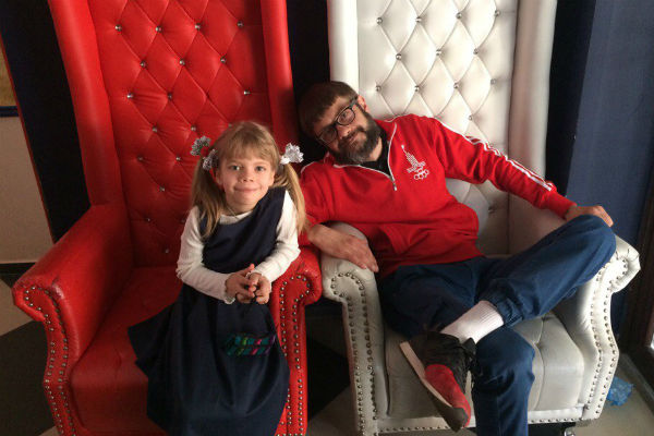 Сергей Сакин с дочкой