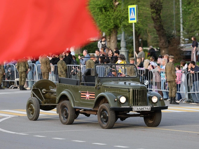 В отличие от пехоты, техника прошла только один круг | Источник: Алексей Волхонский / V1.RU