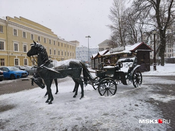 Скульптура «Экипаж» | Источник: Михаил Мечев / MSK1.RU