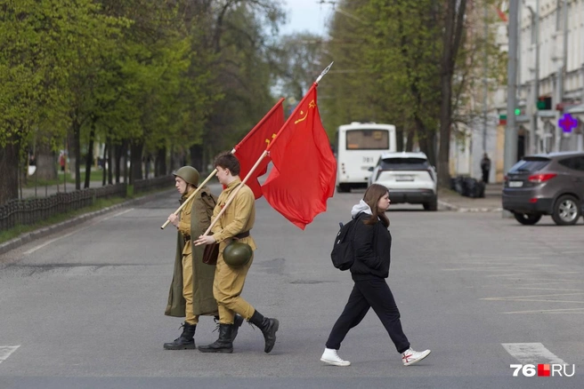 На празднике было много людей в военной форме | Источник: Кирилл Поверинов / 76.RU