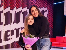 Травля, запись синглов, развод родителей. Микелла Абрамова после скандального финала «Голос. Дети»