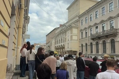 В центре Петербурга горит Театр Комиссаржевской