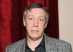 «Крах всех надежд»: жена Михаила Ефремова потрясена отправкой актера в колонию