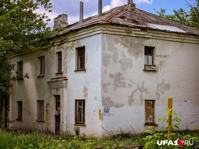 Брошенный домик ждет своей участи | Источник: Булат Салихов / UFA1.RU