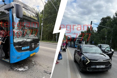 Электробус протаранил КИА на западе Москвы: пробка 2 км