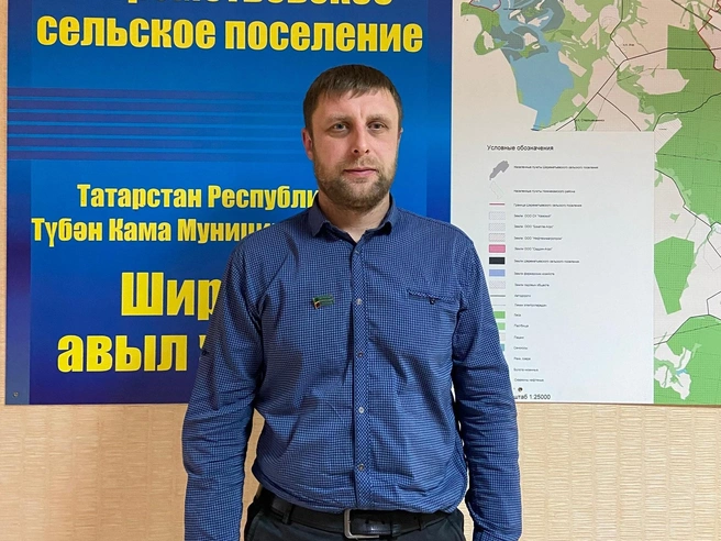 На фото — новый глава | Источник: Село Шереметьевка / Vk.com