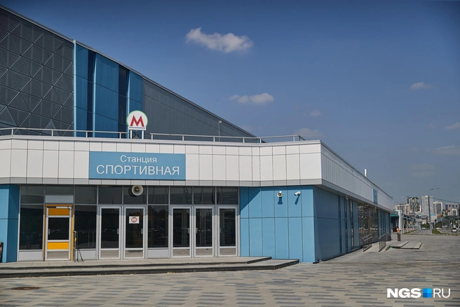 Строить новую станцию начали в 2019 году, сдать планировали спустя три года. Теперь работы собираются закончить в 2025 году | Источник: Александр Ощепков / NGS.RU