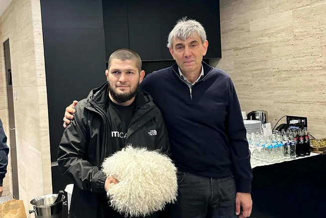 Мужчины встретились в Краснодаре | Источник: khabib_nurmagomedov / Instagram.com (экстремистская организация, деятельность запрещена на территории РФ)