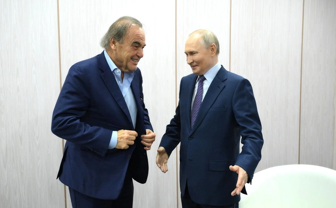 Путин встретился с режиссёром Оливером Стоуном | Источник: Пресс-служба Кремля