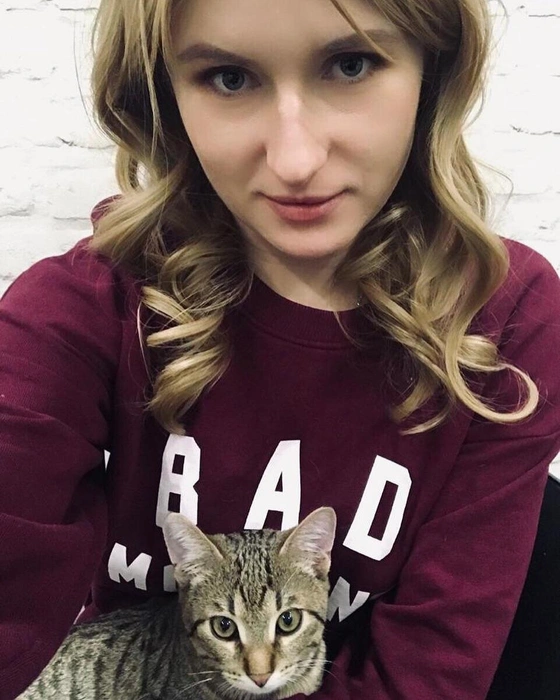 Анна не может вспомнить тот день, когда она хотя бы раз была хорошей дочерью для своей матери | Источник: anna__shukshina / Instagram (экстремистская организация, деятельность запрещена на территории РФ)