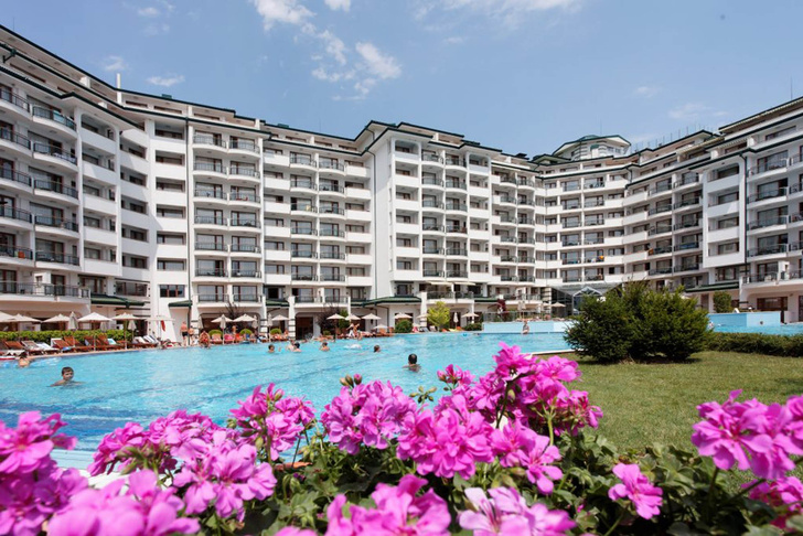 165 квадратов счастья по цене однушки в Москве: как выглядит квартира Гузеевой в курортном селе Болгарии