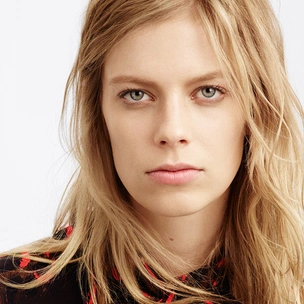 Много цвета в лукбуке Bally FW’16