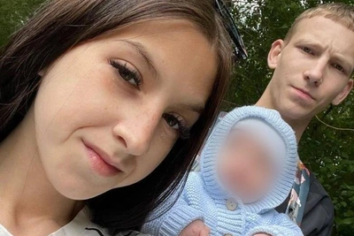 Teen Mom from Yekaterinburg Weds, Advises Other Girls