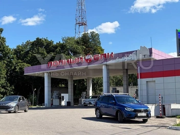 Теперь эта заправка не пользуется спросом, только у владельцев машин на дизеле | Источник: Дарья Ходосевич / YA62.RU