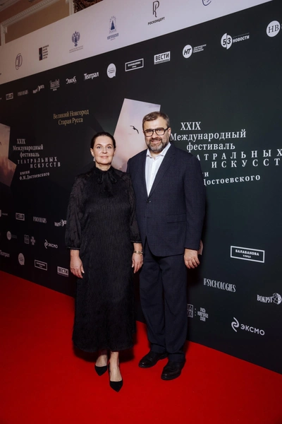 Михаил Пореченков с супругой | www.starhit.ru