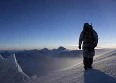 Зона смерти: сколько погибших на Эвересте, и почему люди продолжают восходить на вершину