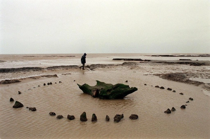 Почти целиком затопленный водой Сихендж в 1999 году, архивное фото. | Источник: Getty Images