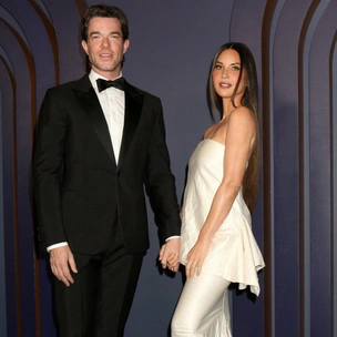 Оливия Манн вышла замуж за стендап-комика после победы над раком груди