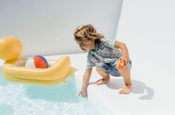 Почему ваш ребенок боится воды и нужно ли с этим что-то делать